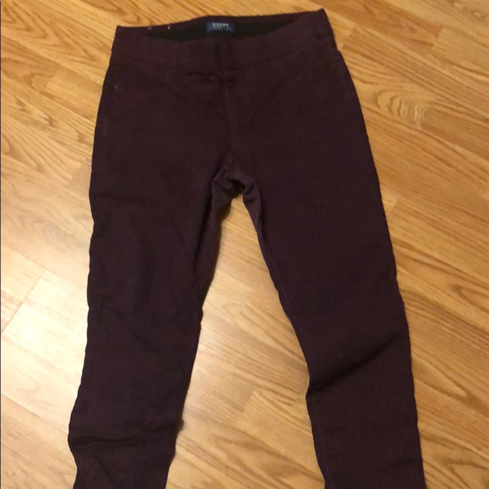 Maroon pull on skinny pant